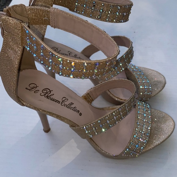 De Blossom Collection - Picture 1 of 5